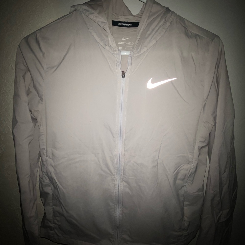 #NIKE #WINDBREAKER